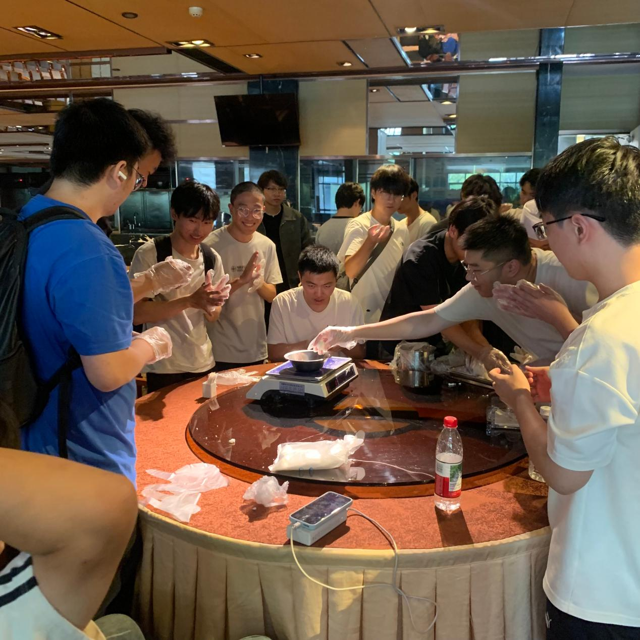 图片24 图片24