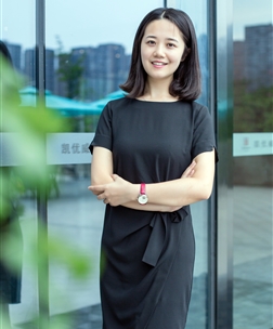 刘薏一