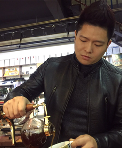 王学偲
