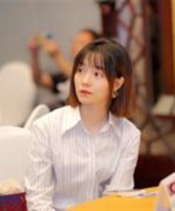 杨娇